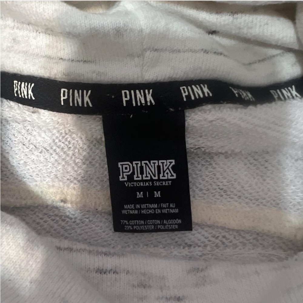 Victoria's Secret PINK Off-White Sweatshirt With‎ Black Pink logos Size Medium - Picture 3 of 4